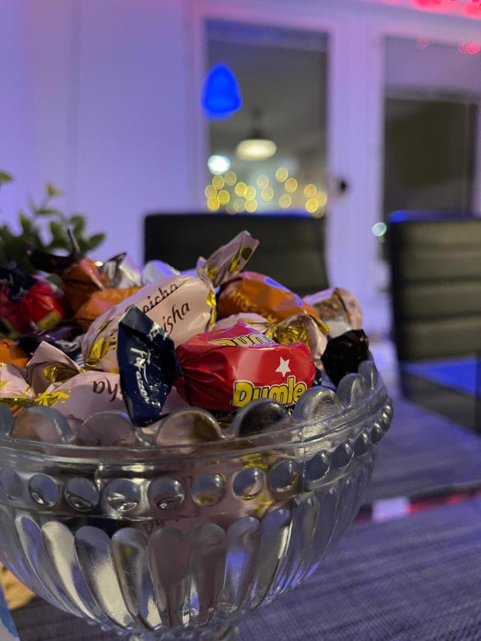 Arctic Penthouse Studio With Free Parking And High-Speed Wi-Fi โรวานิเอมิ ภายนอก รูปภาพ